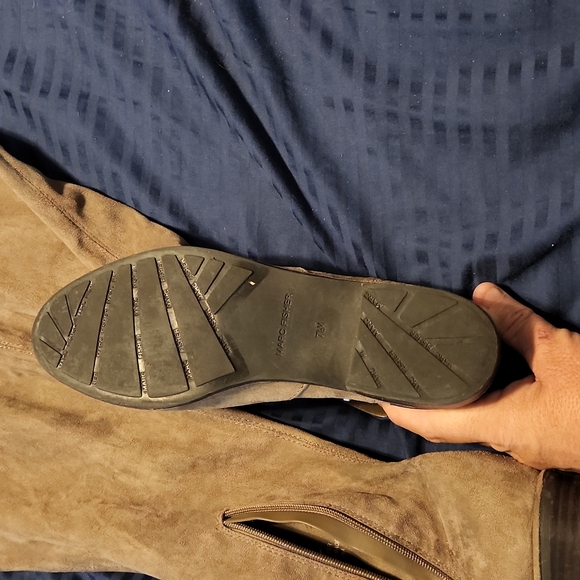 Boots - Picture 2 of 3